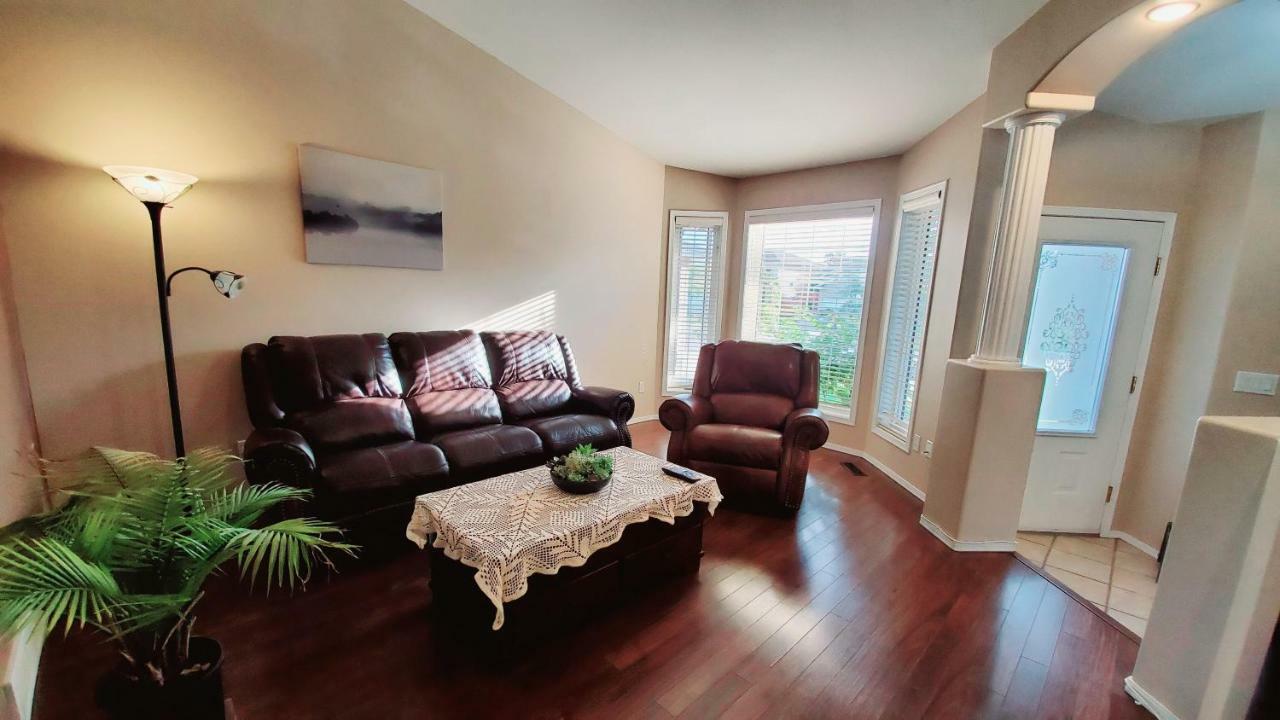 Saskatoon Lashyn Cove Homestay Exterior foto